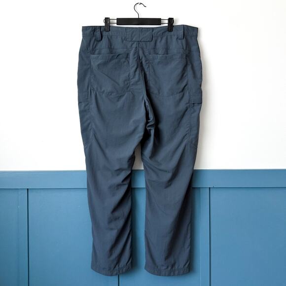 Duluth Trading Co Cargo Pants Mens 38x30 Armachillo Cooling Hiking Nylon Blue - Picture 2 of 3